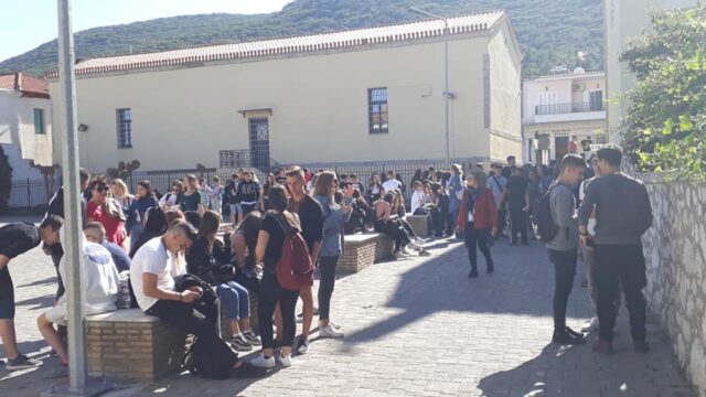 “Κομβόι” πούλμαν με Μαθητές στο Μουσείο Θυμάτων Ναζισμού Διστόμου την επέτειο της “Διεθνούς Ημέρας Μουσείων”