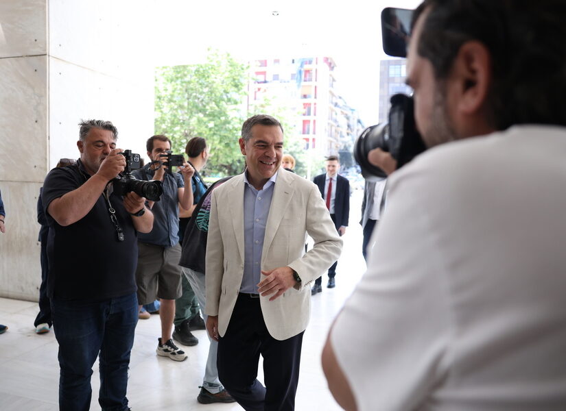 ΕΛΑΣ μη γελάς!  Μάνος Στεφανίδης