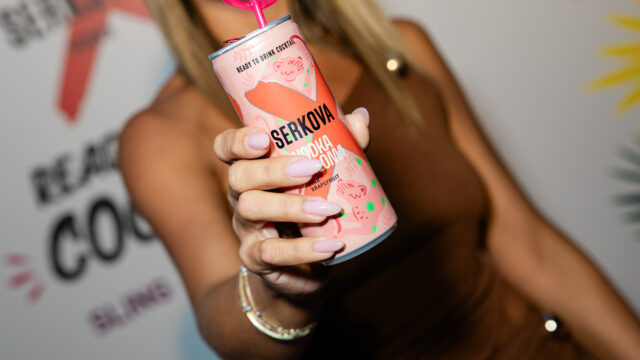 Με τα νέα Serkova Ready to Drink cocktails, το party ξεκινάει παντού!