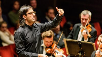 Η Πειραιώς Χορηγός της Συναυλίας της Philharmonia Orchestra υπό τη μουσική Διεύθυνση του Λεωνίδα Καβάκου στο Μέγαρο Μουσικής Αθηνών
