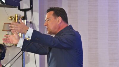 Έξεστι πολιτικοίς ρουσφετολογείν, Λέανδρος Ρακιντζής