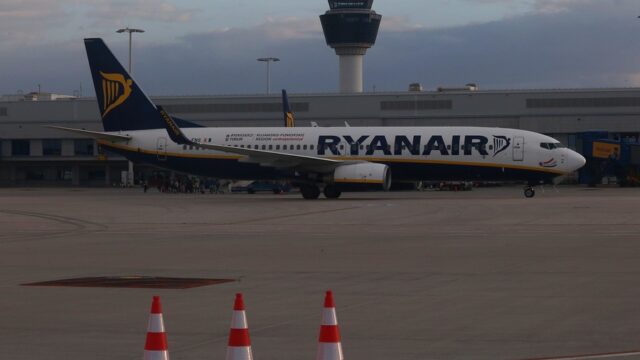 Κλείνει η Ryanair στην Θεσσαλονίκη – Από τον Μάϊο οι ελλείψεις καυσίμων στις αεροπορικές