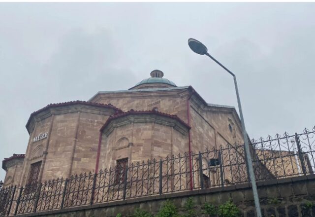 Θαυμαστές ιστορίες από την Κερασούντα, Νικόλαος Σφαιρόπουλος