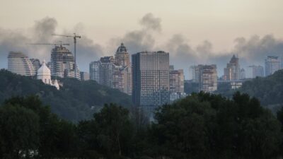 Η Ρωσία ζητά από τους ξένους πολίτες να εγκαταλείψουν το Κίεβο