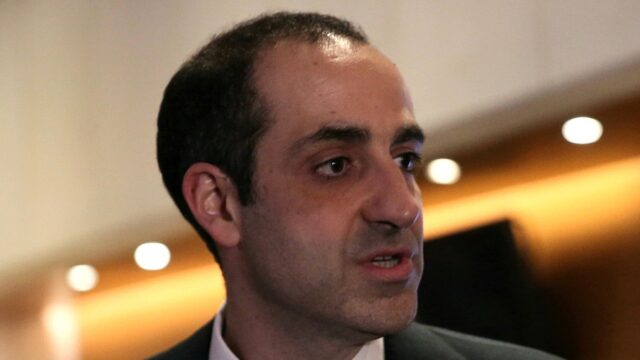 Υποκλοπές: "Φωτιά" στην πολιτική αντιπαράθεση από τις συνεντεύξεις Δημητριάδη-Μενουδάκου