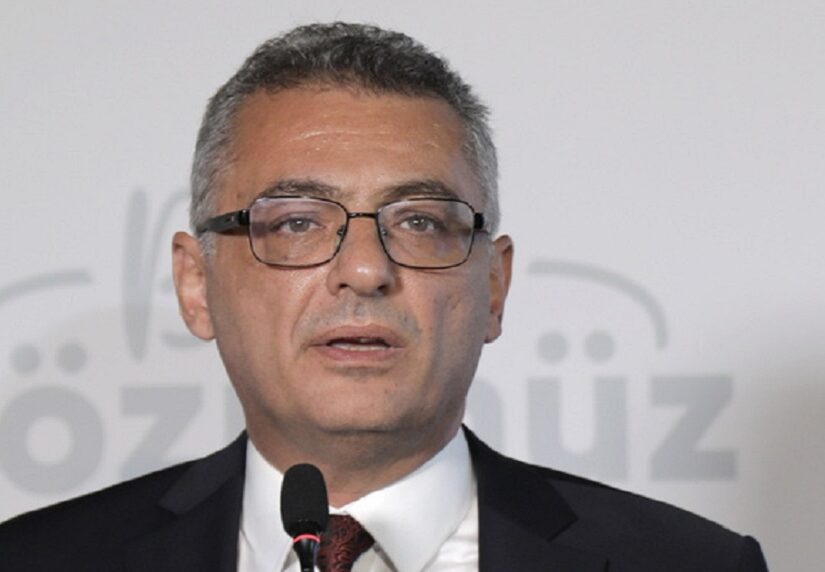 "Κλάματα" και θυμωμένες αναρτήσεις από τον θιγμένο Έρχιουρμαν! Κώστας Βενιζέλος