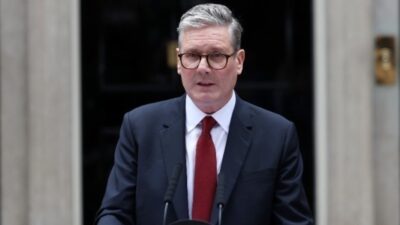 Συντριβή Στάρμερ στις βρετανικές τοπικές εκλογές – Άνοδος για Φάρατζ