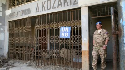 Τουρκικές κινήσεις για να επιβάλουν αλλαγή "συνόρων" στην Κύπρο (άνδρας της ΟΥΝΦΙΚΥΠ) Κώστας Βενιζέλος