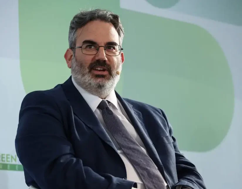 Παραιτήθηκε o Γ.Γ. Χωροταξικού Σχεδιασμού – Συγγενείς του στο κύκλωμα με τις πολεοδομίες