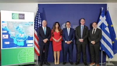 Η HELLENiQ ENERGY επεκτείνει τη στρατηγική συνεργασία της με τη Chevron και στο “Block 10”
