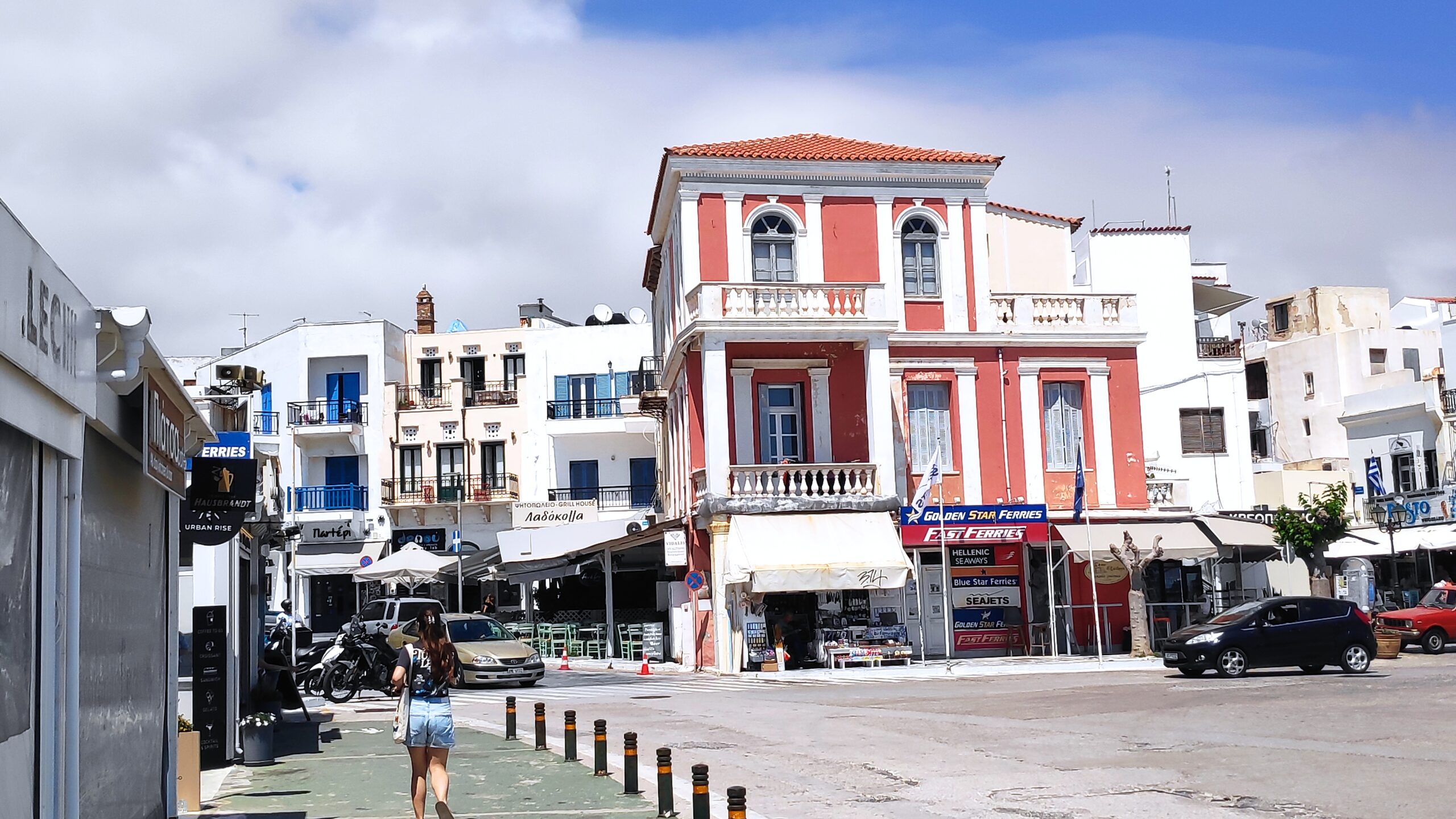 νησί Τήνου. Μελαχροινή ΜΑρτίδου
