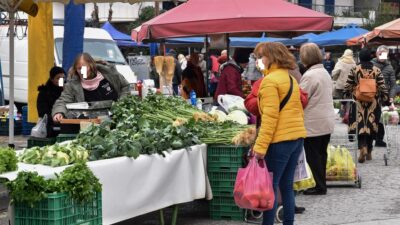 Υπάρχει σήμερα στην Ελλάδα μεσαία τάξη; Ιωάννα Τσιβάκου