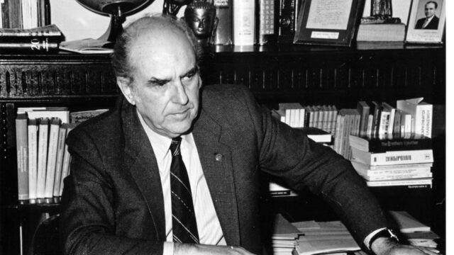 Ανδρέας Παπανδρέου: Ο τελευταίος των χαρισματικών ηγετών, Σταύρος Λυγερός