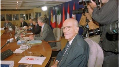 Γιατί παραμένει επίκαιρη η πολιτική παρακαταθήκη του Ανδρέα Παπανδρέου, Ελευθέριος Τζιόλας