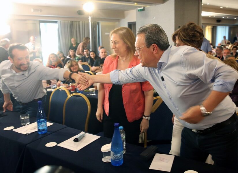 Ο αφ’ υψηλού σκηνοθέτης της διάλυσης του ΣΥΡΙΖΑ
