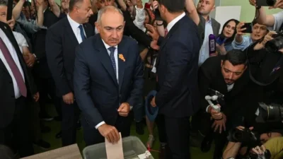 Νίκη Πασινιάν στις εκλογές της Αρμενίας – Ικανοποίηση στις Βρυξέλλες