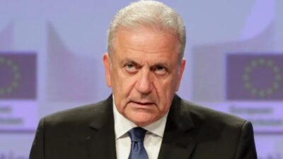 Στην “σέντρα” και το Μαξίμου λόγω Αβραμόπουλου