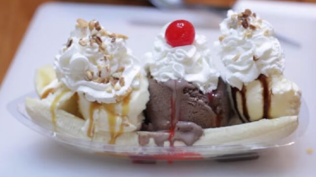 Η επιστροφή του νοσταλγικού Banana split το φετινό καλοκαίρι! Μαρία Καλοπούλου
