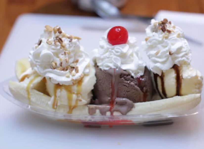 Η επιστροφή του νοσταλγικού Banana split το φετινό καλοκαίρι! Μαρία Καλοπούλου