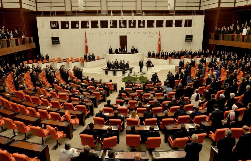 Αναβολή για Οκτώβριο του νομοσχεδίου για τη "Γαλάζια Πατρίδα", Βάνα Στέλλου