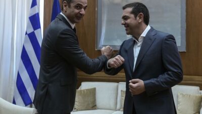 Ερίζουν για την οικονομία Μητσοτάκης-Τσίπρας λανσαριζόμενοι σαν δίπολο