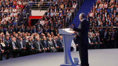 Πούτιν: Η χώρα αντιμετωπίζει προκλήσεις, αλλά αν η Ρωσία δεν είναι ισχυρή και ανεξάρτητη, τότε απλά δεν θα υπάρχει