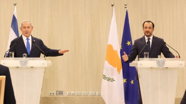 Του φρονίμου τα παιδιά δεν βάζουν όλα τα αυγά σ΄ ένα καλάθι! Χρήστος Ηλιάδης