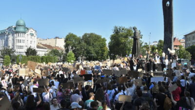 Πολιτική κρίση και διαδηλώσεις στην Ουκρανία για τα μάτια του Φεντόροφ