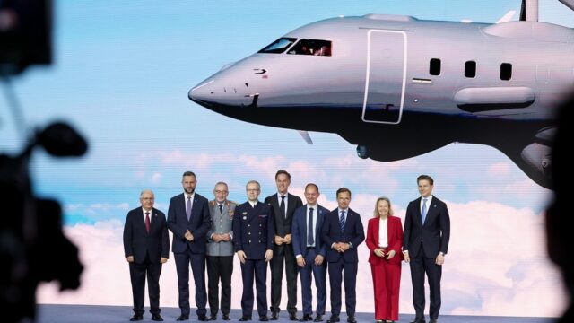 Στον αστερισμό του Τραμπ η Σύνοδος του ΝΑΤΟ – "Μαριονέτα" ο Ρούτε, Ζαχαρίας Μίχας