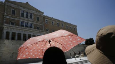 Συμβουλές επιβίωσης στον καύσωνα, Όλγα Μαύρου