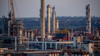Το Ιράκ γίνεται ενεργειακή πύλη της Δύσης – Νέοι αγωγοί για παράκαμψη του Ορμούζ, Βάνα Στέλλου