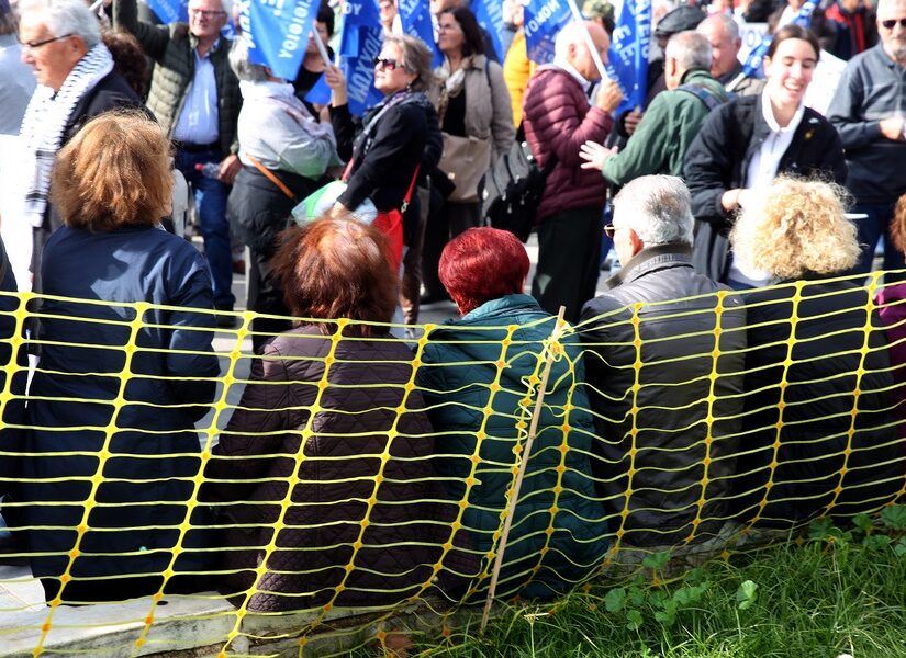 Από την κοινωνική ασφάλιση στo νέο σύστημα φτωχοποίησης των συνταξιούχων, Σάββας Ρομπόλης-Βασίλης Μπέτσης