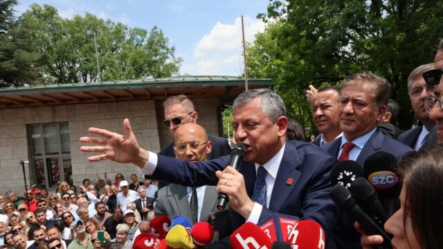 Θα σημάνει μία νέα εποχή για την Τουρκία το "Νέο Κόμμα" του Οζέλ; Βάνα Στέλλου