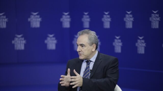 "Με ένα mail και λίγο μακιγιάζ" – Εκθέτουν Ντόκο-Μαξίμου οι ισχυρισμοί των Ρώσων φαρσέρ