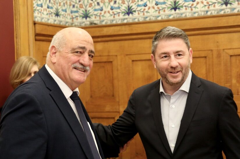 Put the chair down now κι άλλες… ωραίες συζητήσεις στην ΕΔΕΚ, Κώστας Βενιζέλος