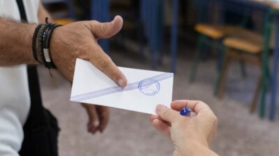 Πώς Σαμαράς και ακρίβεια μπορούν να αλλάξουν τους δημοσκοπικούς συσχετισμούς