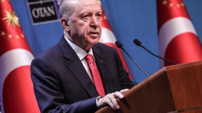 Στο Κατάρ αύριο ο Ερντογάν – Ανησυχίες από το σχέδιο πώλησης των S-400 στον Κόλπο, Βάνα Στέλλου