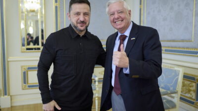 Πέθανε ξαφνικά το "γεράκι" της κυβέρνησης Τραμπ – Τι έλεγε για Τουρκία-Ιράν-Ρωσία, Όλγα Μαύρου