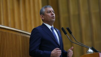 Μαζική έξοδος από το CHP για το νέο κόμμα του Οζέλ, Βάνα Στέλλου