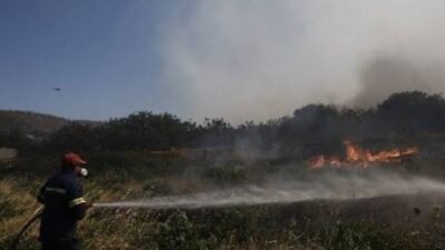 Δύο πυροσβέστες νεκροί από την πυρκαγιά στο Ρέθυμνο  – Τι δείχνει δορυφορική εικόνα για τη φωτιά στην Πάρο