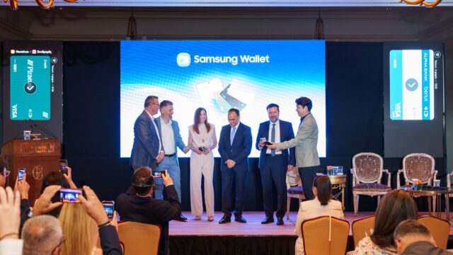 Το Samsung Pay έρχεται στην Ελλάδα μέσα από συνεργασίες της Samsung με Alpha Bank, Τράπεζα Πειραιώς, Viva.com και Visa