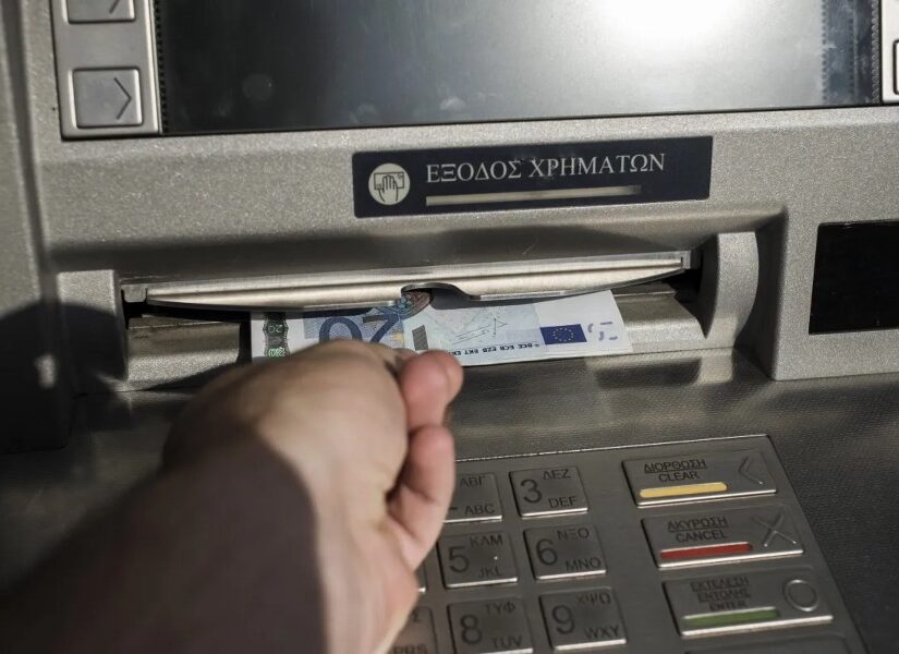 Οι συμπληγάδες της εκατέρωθεν λαϊκιστικής προπαγάνδας…