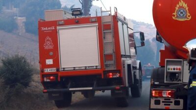 Μάχη με τις αναζωπυρώσεις στο Ρέθυμνο -Καλύτερη η εικόνα σε Άνδρο και Κάλυμνο, δύσκολη η κατάσταση σε Πάρο, Αχαΐα