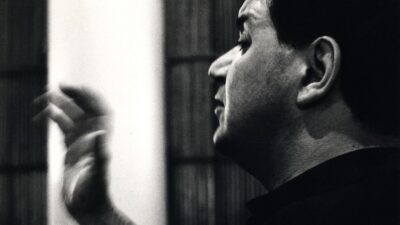 Στη μνήμη Θεοδωράκη-Χατζιδάκι-Γκάτσου που καλλιέργησαν την ευαισθησία μας με το τραγούδι