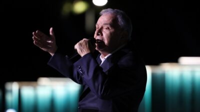 Πώς ο υιός Χατζιδάκι φόνευσε τον "Γιάννη το φονιά", Όλγα Μαύρου
