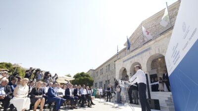 Το αίτημα για αλλαγή σε συνθήκες πολιτικής κρίσης Χάρης Τοπαλίδης