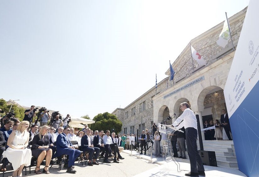 Το αίτημα για αλλαγή σε συνθήκες πολιτικής κρίσης Χάρης Τοπαλίδης
