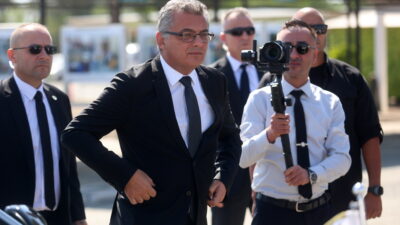Οι απειλές Έρχιουρμαν μετά από κλήτευση Τουρκοκύπριου για σφετερισμό, Κώστας Βενιζέλος