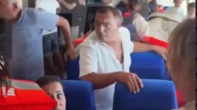 Ναυάγιο στην Κερύνεια – Πανικός μέσα στο καταμαράν πριν την ανατροπή