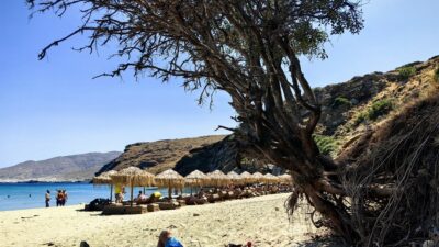 Διατροφικός οδηγός επιβίωσης στις καλοκαιρινές διακοπές